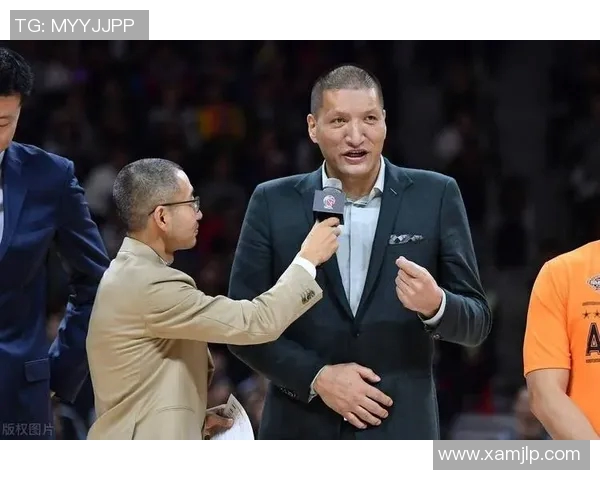 中国篮球明星长发飘逸展风采球场内外的魅力与坚持